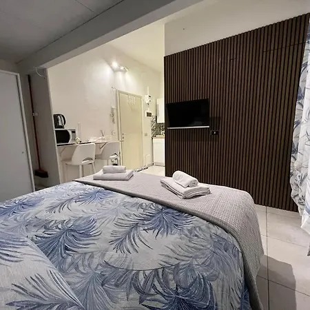 Tiny & Cosy Studio Flat In Como Exterior photo