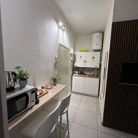 Tiny & Cosy Studio Flat In Como Exterior photo
