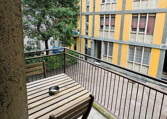 Tiny & Cosy Studio Flat In Como